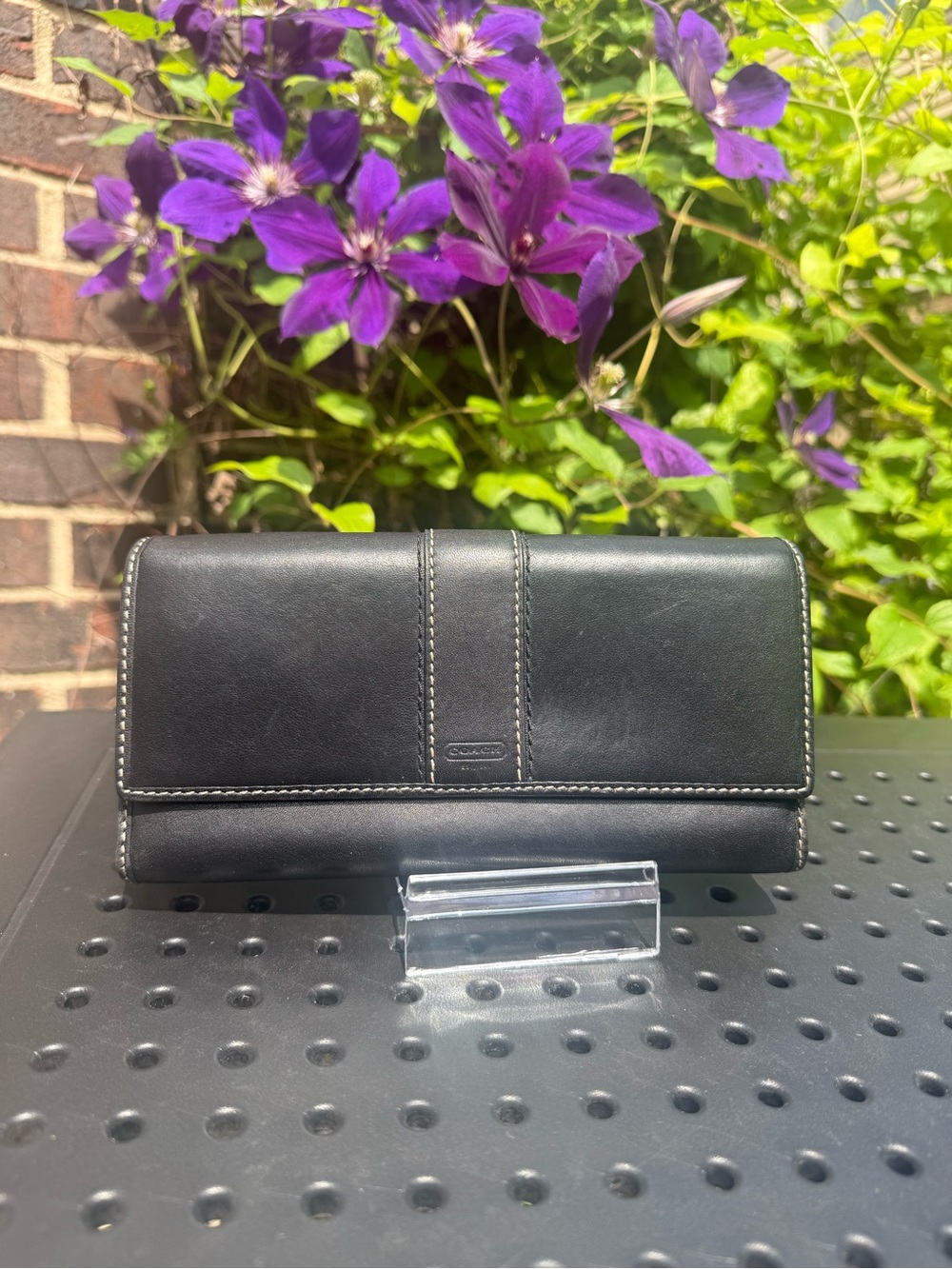 Coach Legacy Black Leather Wallet Lavender Interior - Picture 14 of 15